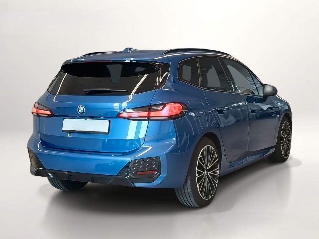 Fahrzeugabbildung BMW 218 i  Active Tourer M Sport Pano ACC Leder H&k