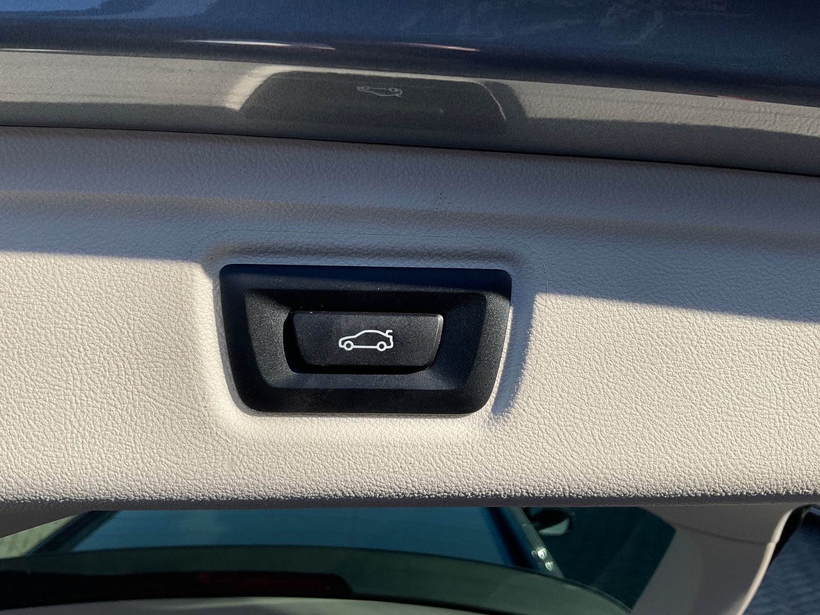 Fahrzeugabbildung BMW 320d xDrive Touring Auto,LED,Navi,CarPlay,Spur