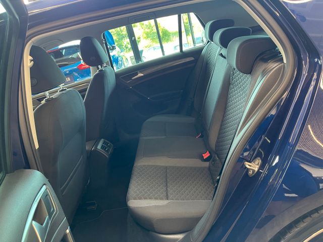 Volkswagen Golf VII Lim. Join BMT 1.5 TSI 5-Türer*NAVI*SHZ*