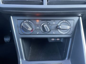 Volkswagen Polo 1.0 Life LED SHZ PARKLENK KLIMA