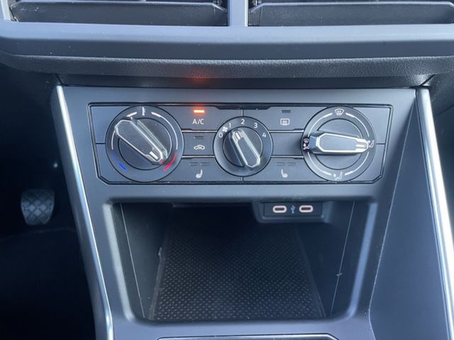 Volkswagen Polo 1.0 Life LED SHZ PARKLENK KLIMA