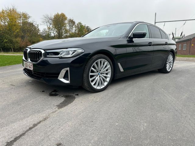 BMW 530 Baureihe 5 Lim. 530 d xDrive Luxury Line