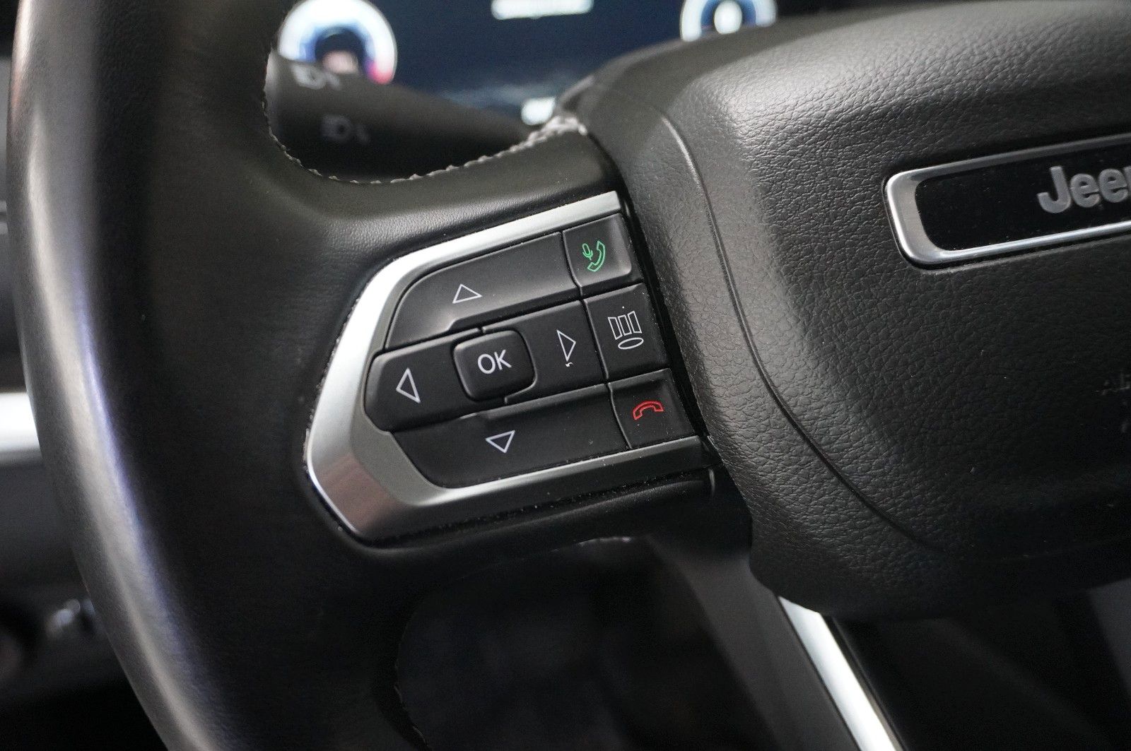 Fahrzeugabbildung Jeep Compass 1.3T GSE LIMITED NAVI/LED/360°/VIRT/DAB+