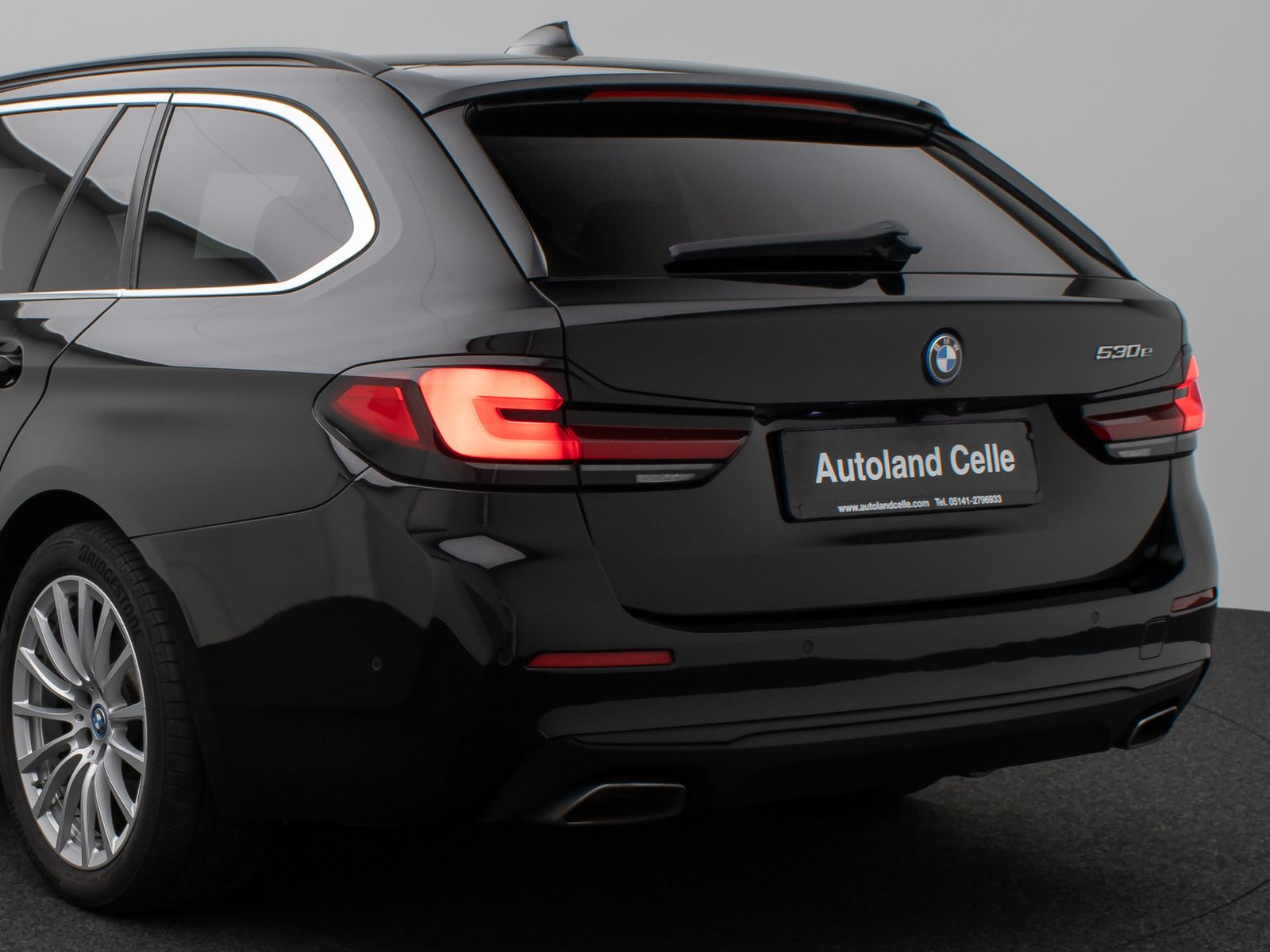 Fahrzeugabbildung BMW 530e Panorama Kamera DAB Leder Alarm AHK