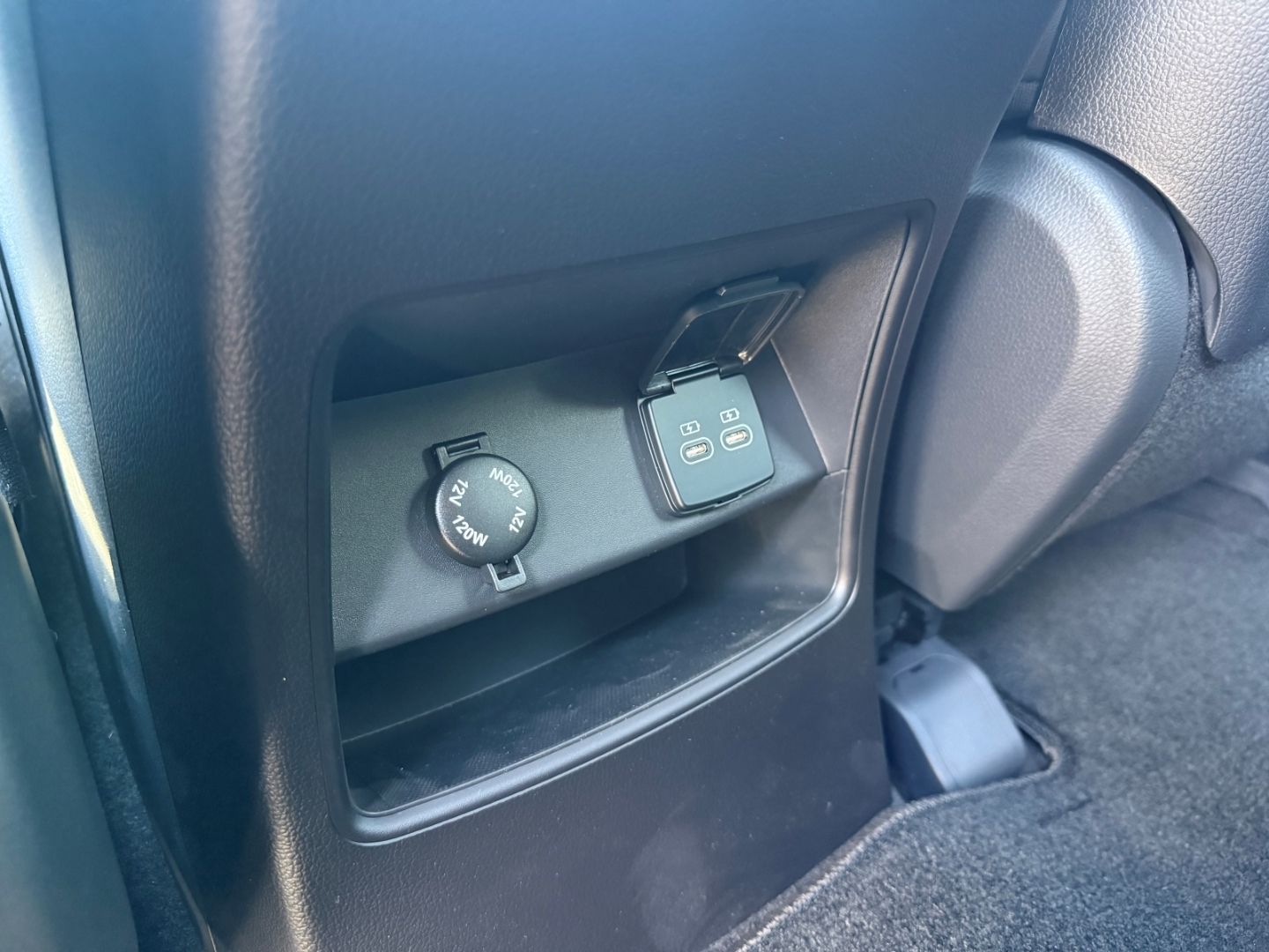 Fahrzeugabbildung KGM Rexton Lux 2.2 4WD Leder 360 Kamera