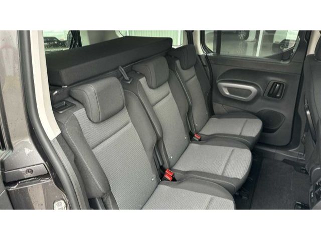 Fahrzeugabbildung Crosscamp Lite Toyota S Navi Mehrzonenklima DAB SHZ Keyles