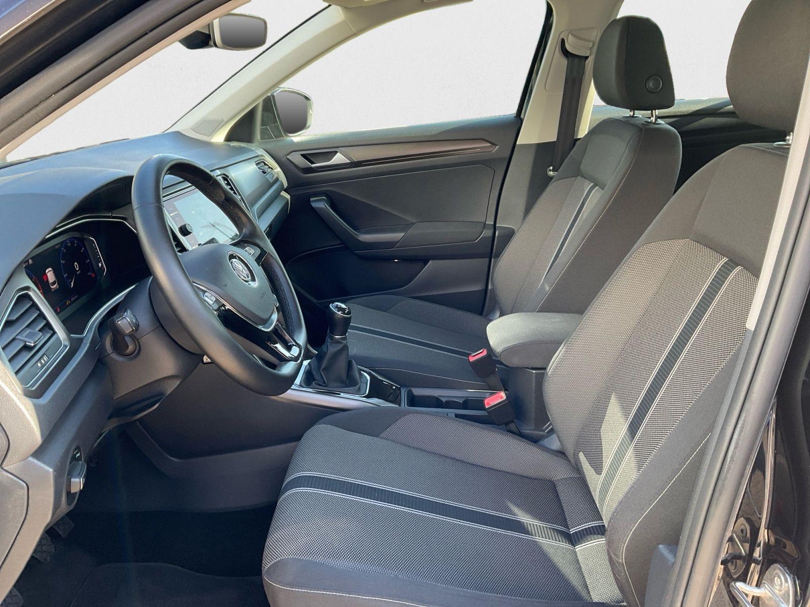 Volkswagen T-Roc 1.0 TSI Style KAMERA LED SITZHZG ALLWETTER