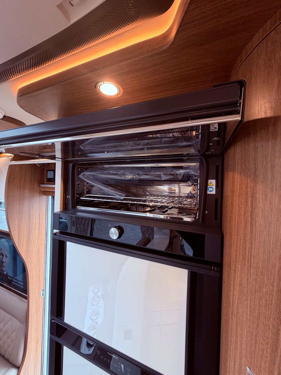 Fahrzeugabbildung Carthago chic e-line 50 LE DA Mastervolt