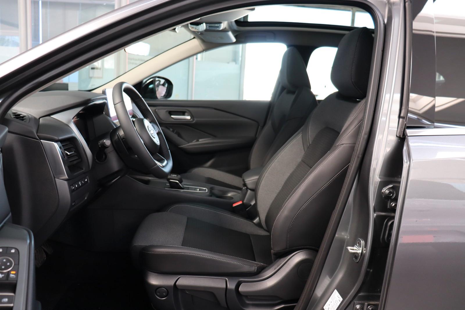 Nissan Qashqai 1.3 AT N-Connecta Navi,Pano,eHeck SOFORT, миниатюра 12