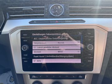 Volkswagen Passat Variant - 11