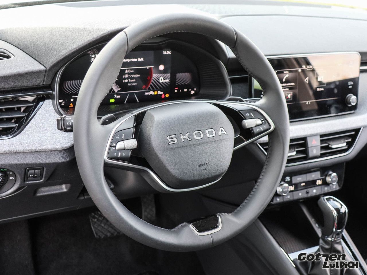 Fahrzeugabbildung SKODA Kamiq Edition 130 Jahre 1,0TSI DSG AHK PDC LED