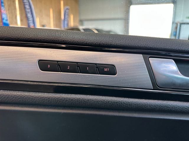MYAUTOCENTER – Gebraucht- und Jahreswagen mit Werkstattservice in Pfaffenhofen Volkswagen Touareg V6 TDI BMT *R-Line*AHK*PANO*BI-XENON*