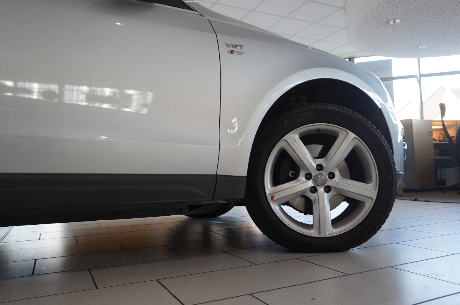 Fahrzeugabbildung Audi Q5 3.0 TDI V6 S-LINE QUATTRO NAVI/BI-XENON/SPORT