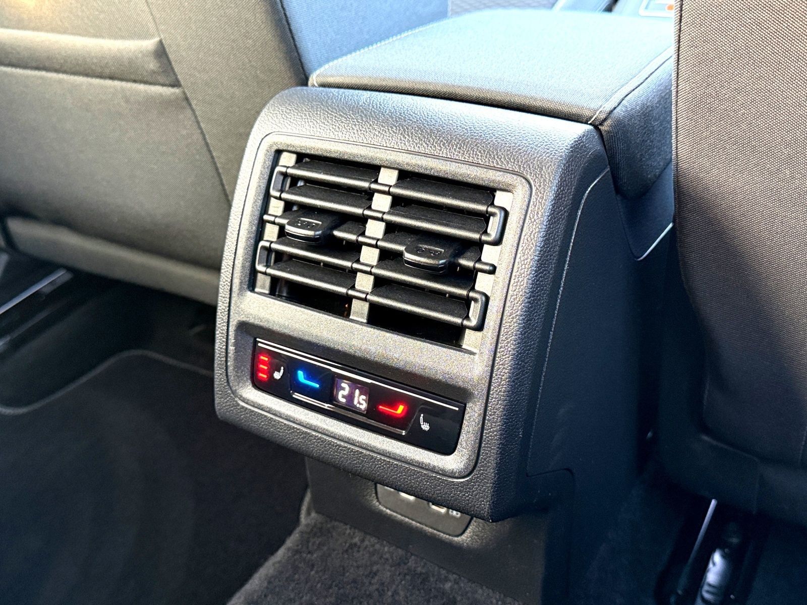 Volkswagen Golf - Bild 17