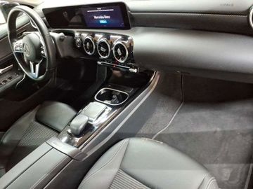 Mercedes CLA 200 - 9