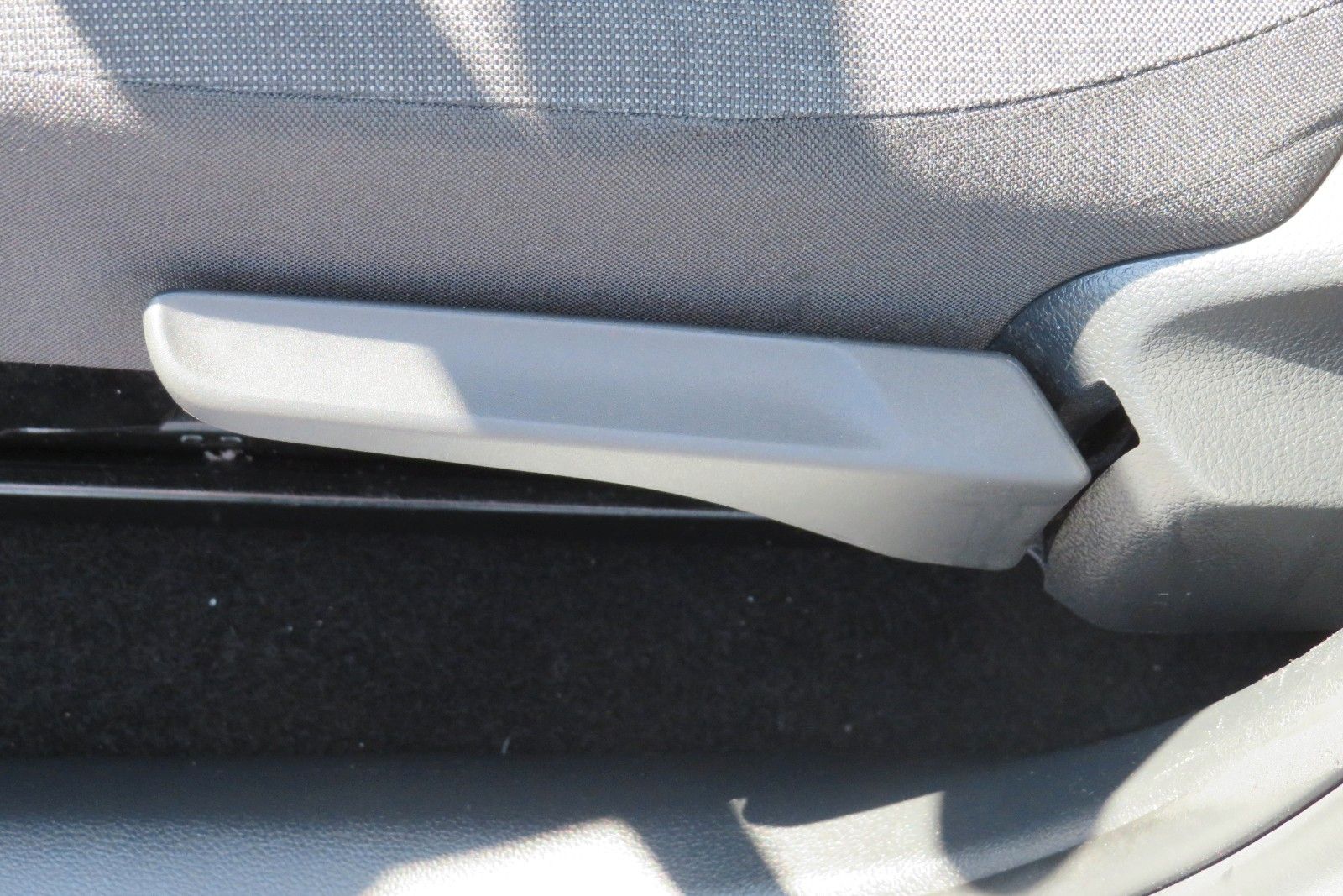 Fahrzeugabbildung Volkswagen up! 4 TÜREN KLIMA TELVOR DAB KAMERA PDC GRA 1.H