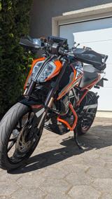 KTM Duke 125 - KTM VON 81 BIS 125 CCM