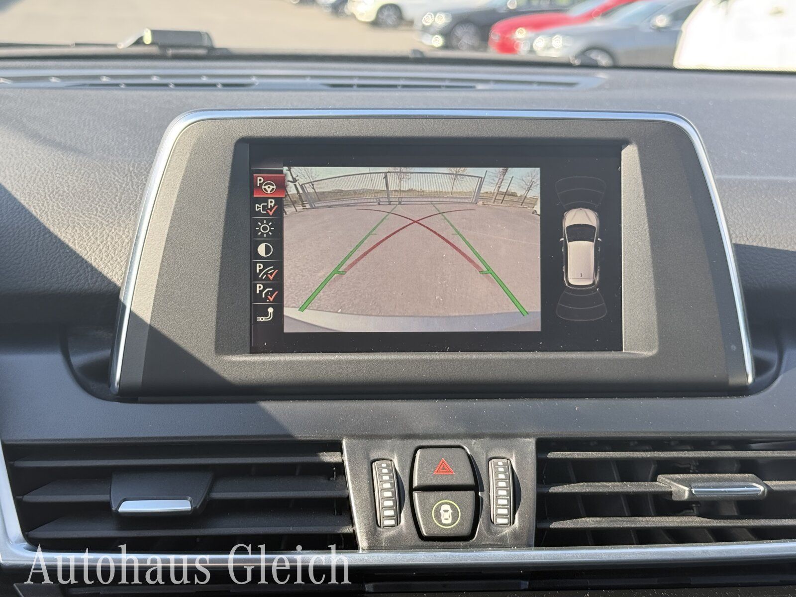 Fahrzeugabbildung BMW 2er Active Tourer - 220i Sport Line Autom./Klima