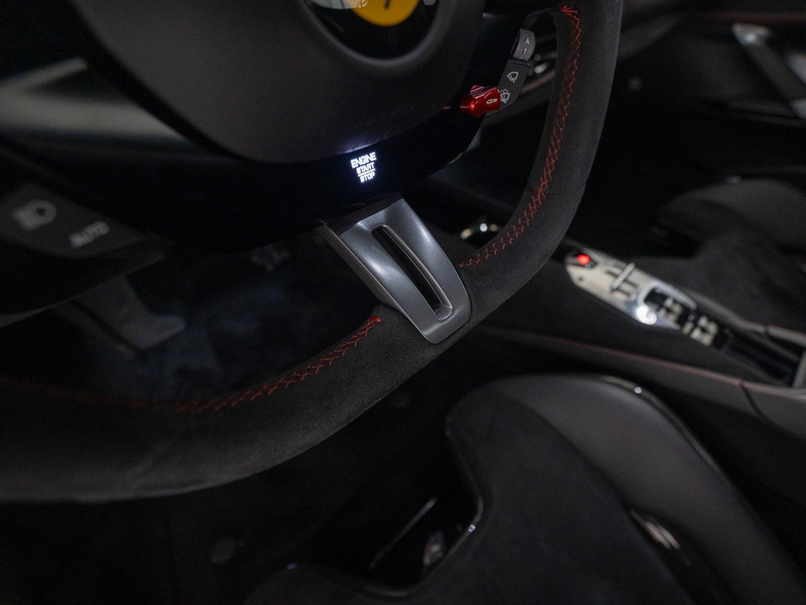 Ferrari SF90 Spider