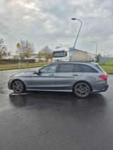 Mercedes-Benz AMG Line C 300 T . 9 G Tronic +AHK + WR - Mercedes-Benz C 300 in Köln