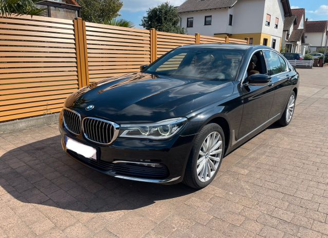 BMW 730d xDrive  Laser HeadUp Standh Surround 1.Hand