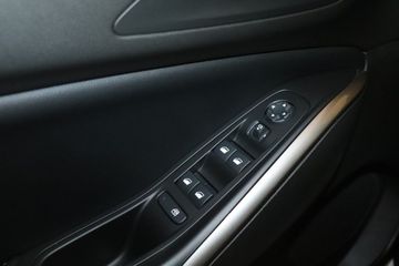 Fotografie des Opel Grandland (X) Grandland Plug-in-Hybrid 1.6 DI AT Elegance