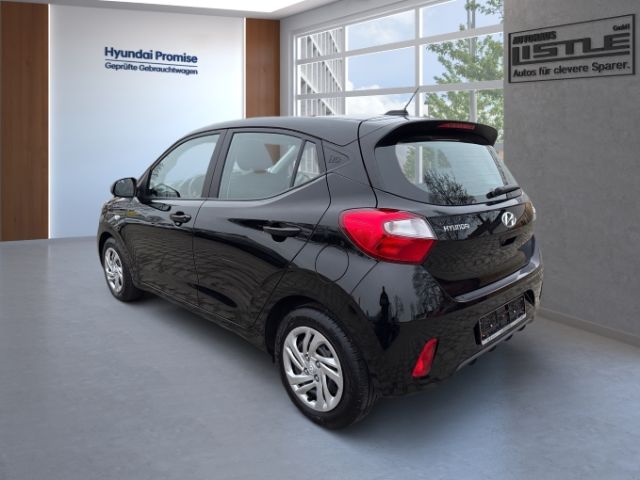 Fahrzeugabbildung Hyundai i10 Advanced 1.0 +KLIMA+SHZ+RFK+CARPLAY+TEMPOMAT