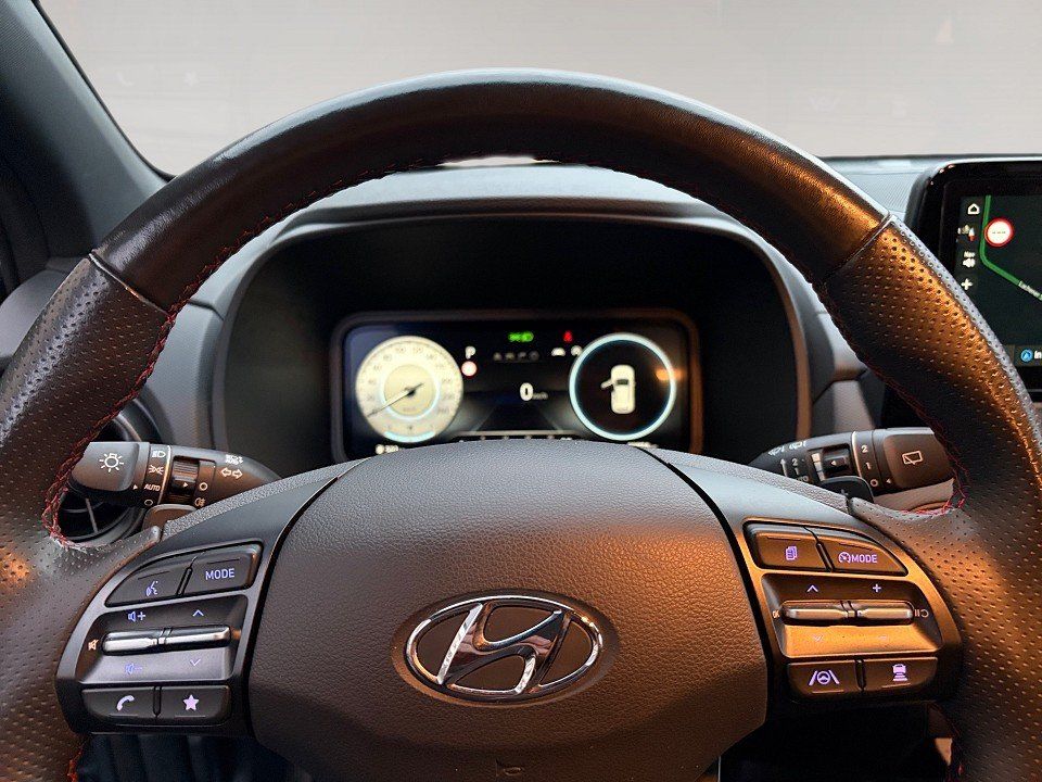 Fahrzeugabbildung Hyundai KONA 1.6 T-Gdi 198PS DCT 2WD N LINE Assistenzpak