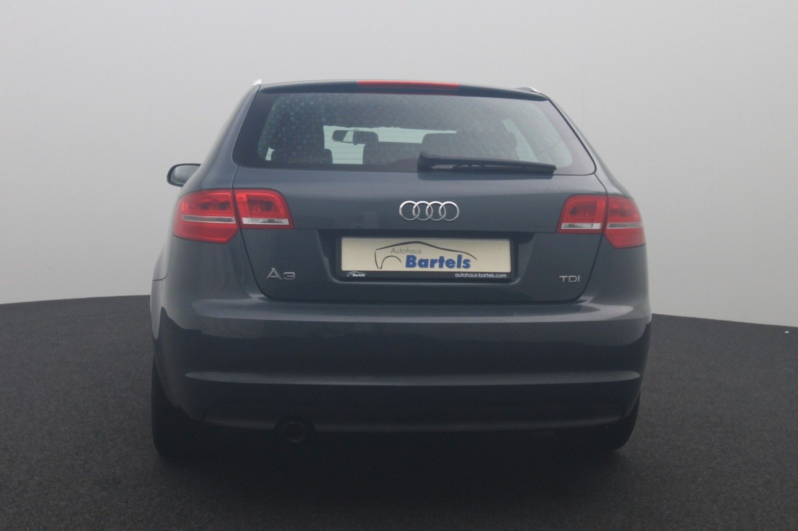 Fahrzeugabbildung Audi A3 Sportback 2.0 TDI Attraction