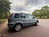 Ford Fusion 1,6 16V + + - Ford Fusion: V6