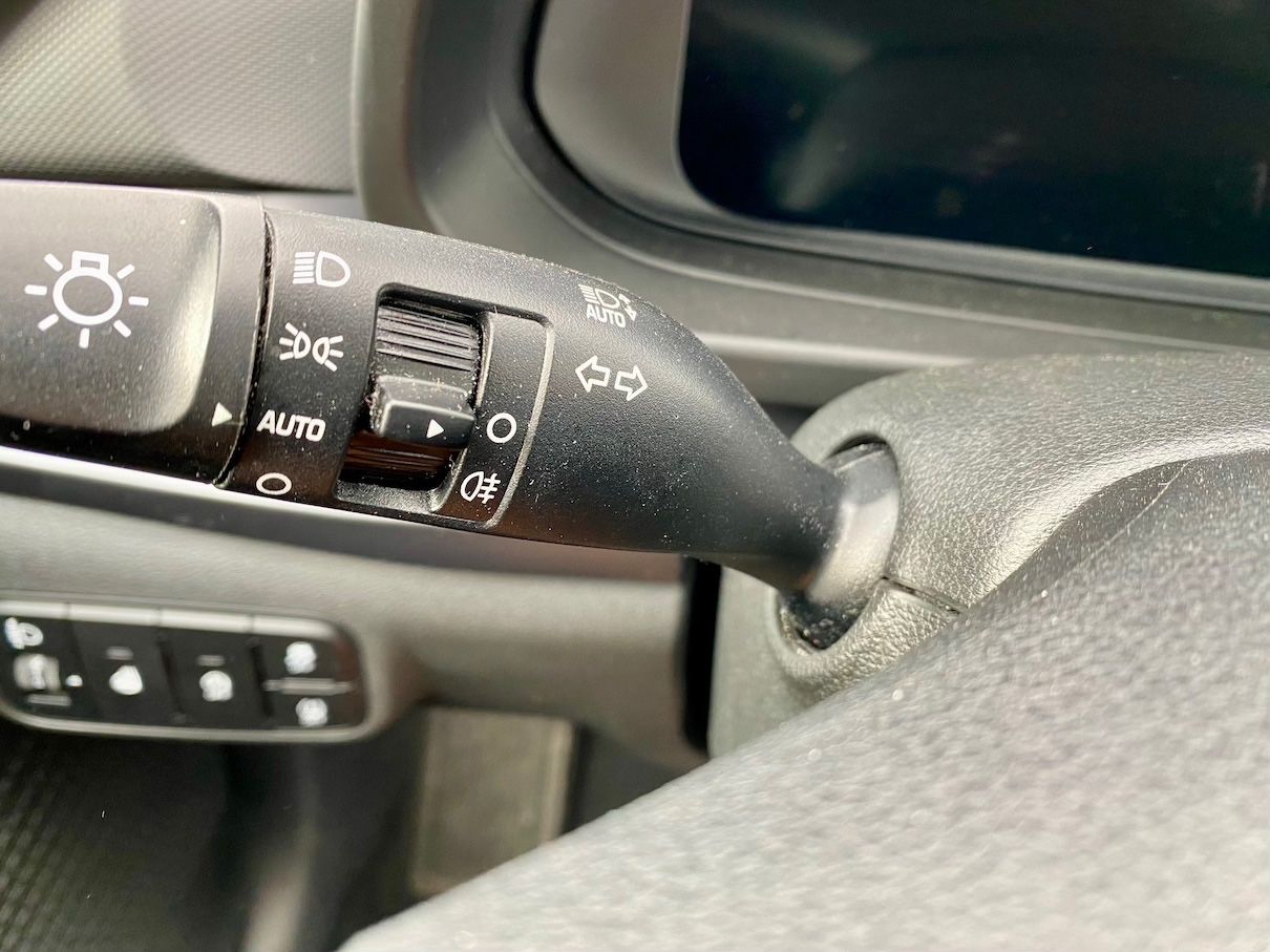 Fahrzeugabbildung Hyundai i20 1.0 KLIMA ALLWETTER ALU SHZ CARPLAY GRA