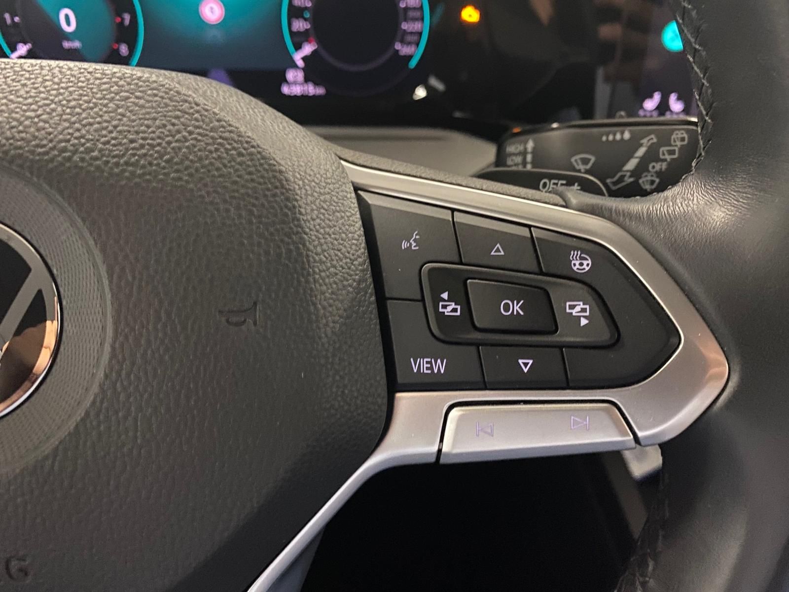 Fahrzeugabbildung Volkswagen Golf Variant 1.5 TSI APP+KLIMA+ACC+RFK+AHK+NAVI+