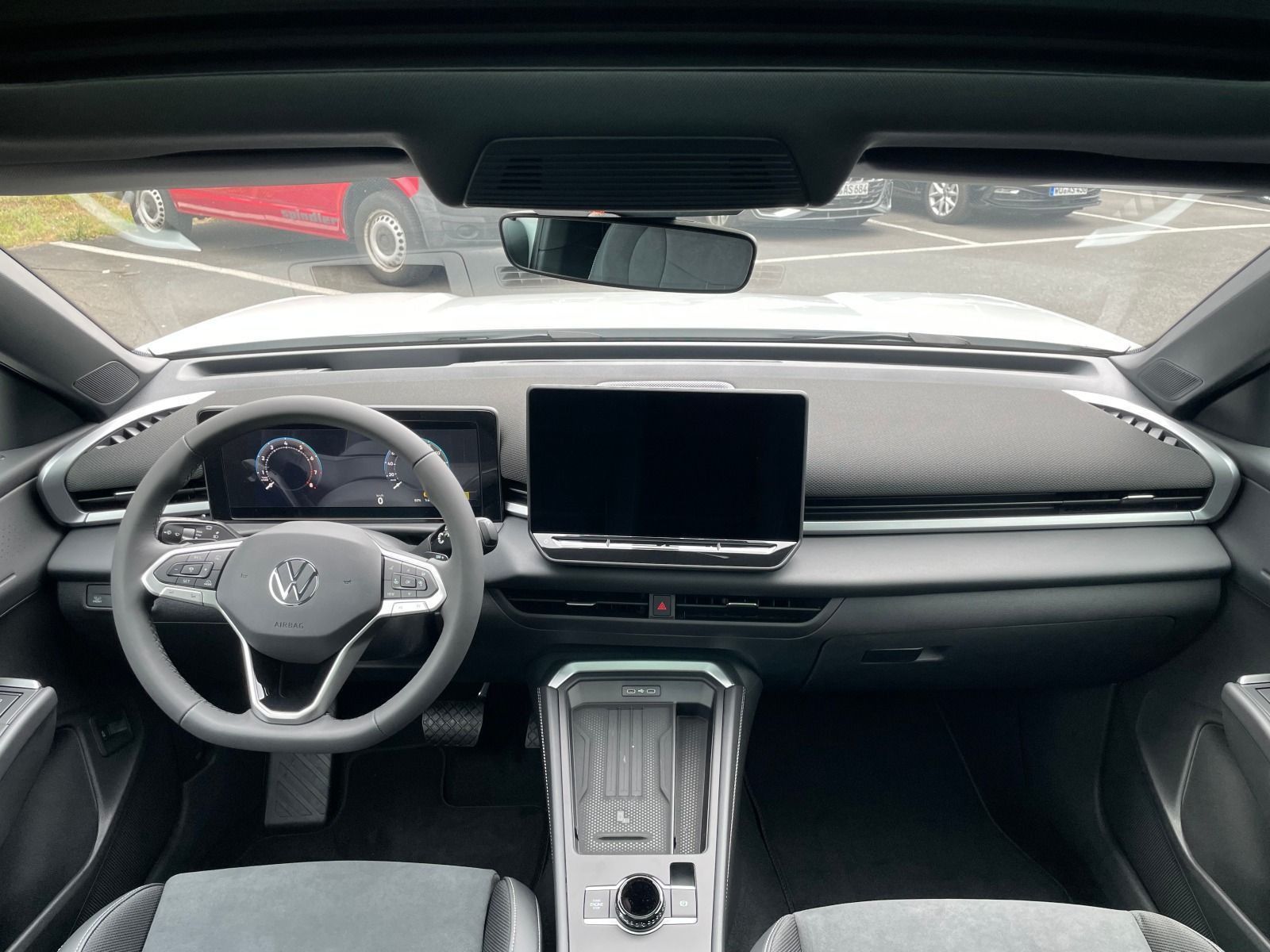 Volkswagen T-Roc - Bild 8