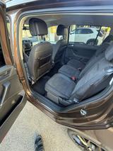 Volkswagen Touran 1.6 TDI SCR Comfortline Standheiz. Sportf - Volkswagen Touran: Sport