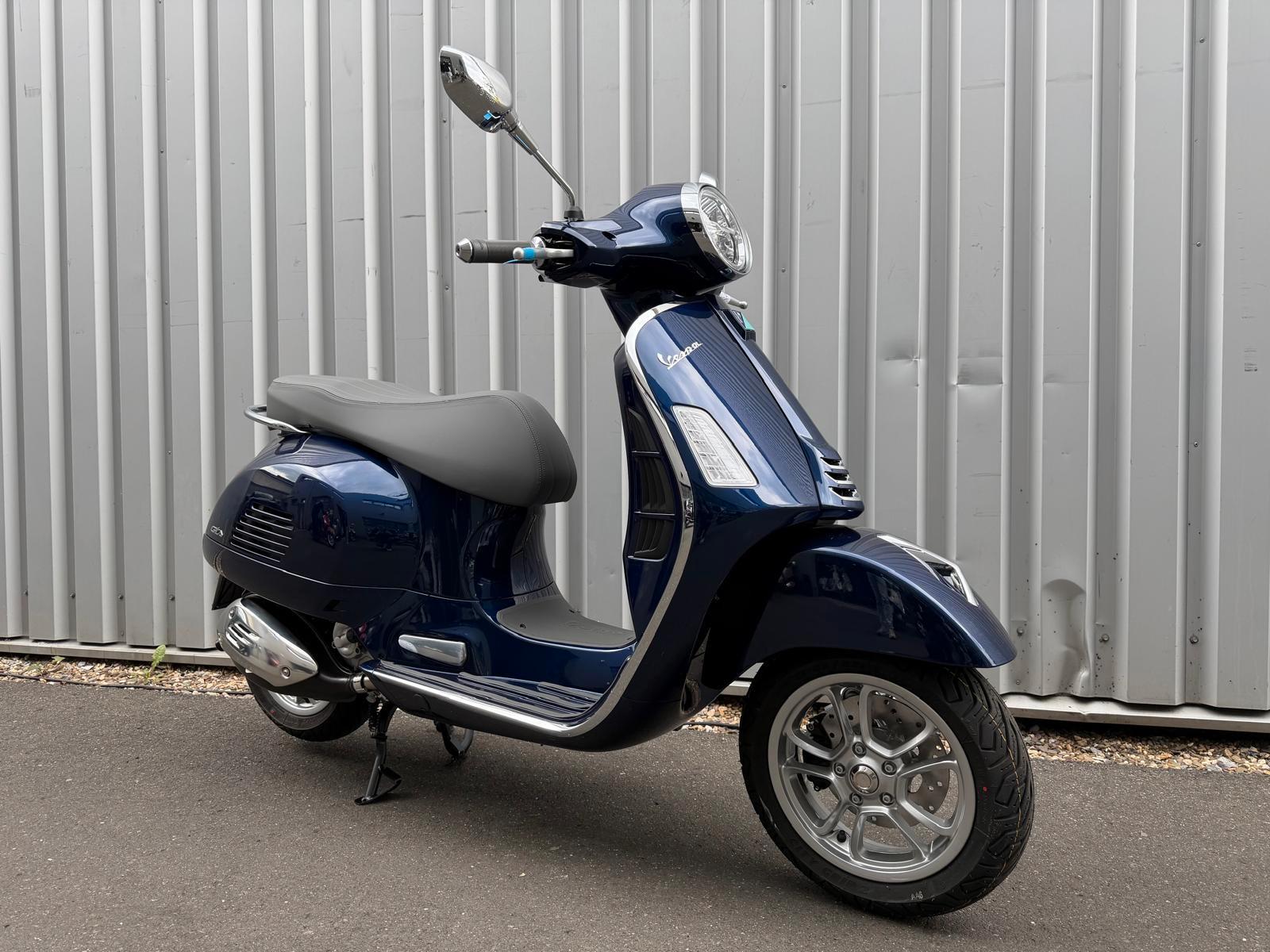 Vespa GTS 310 E5+ blau metallic