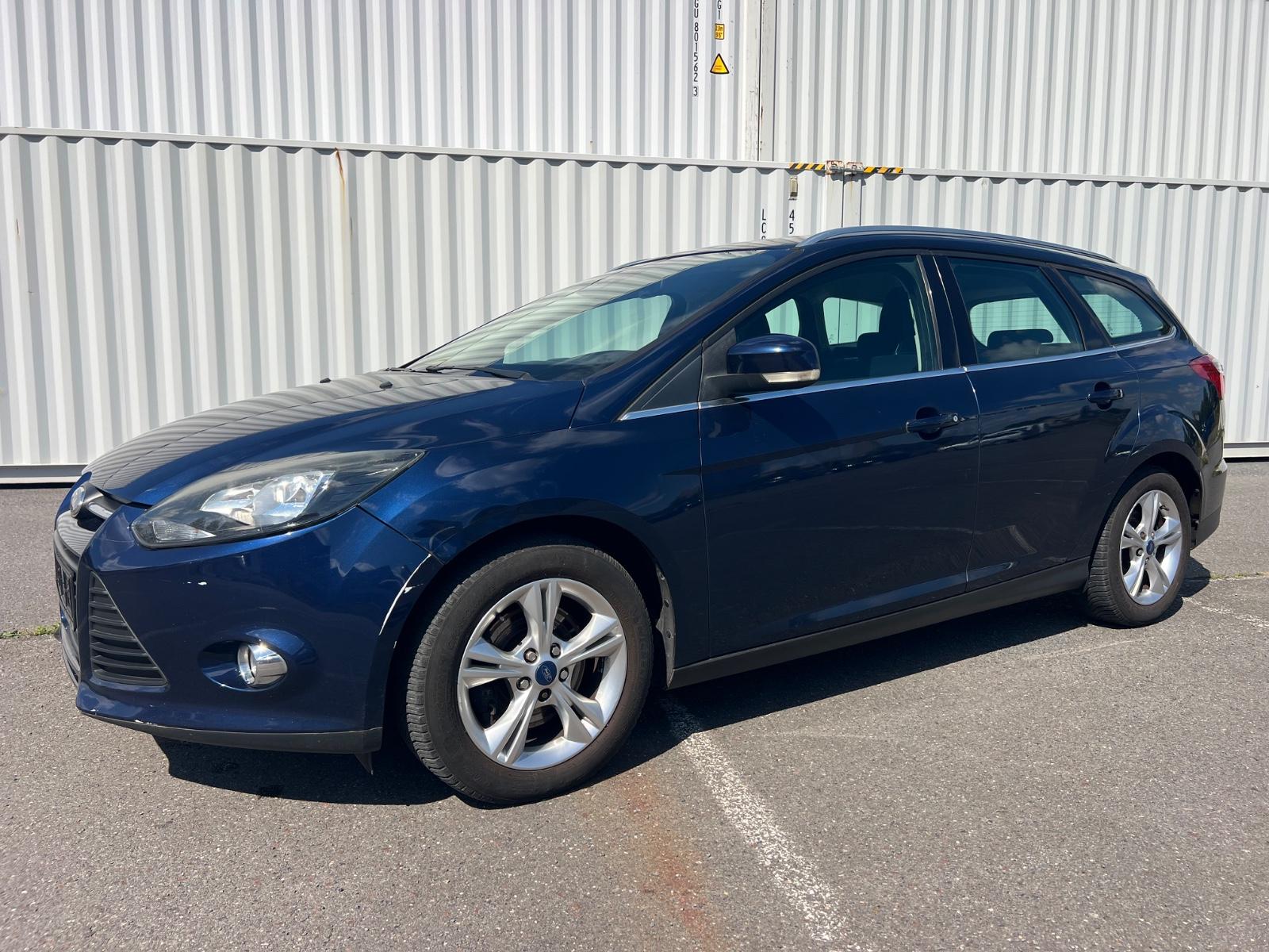 Ford Focus 2012 — engine 999 cm³, 101 HP (74kW)