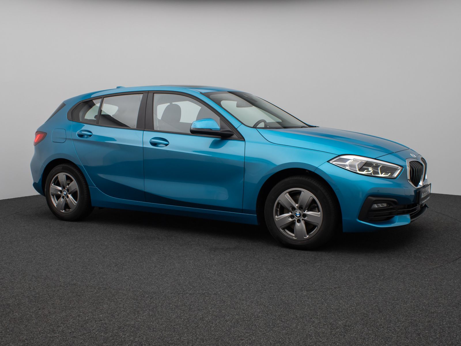 Fahrzeugabbildung BMW 118i Panorama Kamera Lenkrhzg DAB Komfort Sport