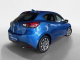 Mazda 2 Lim. 1.5 Kizoku Intense 8-fach bereift HUD LED - Mazda 2 mit Benzin-Antrieb: Blau, mit Klimaautomatik