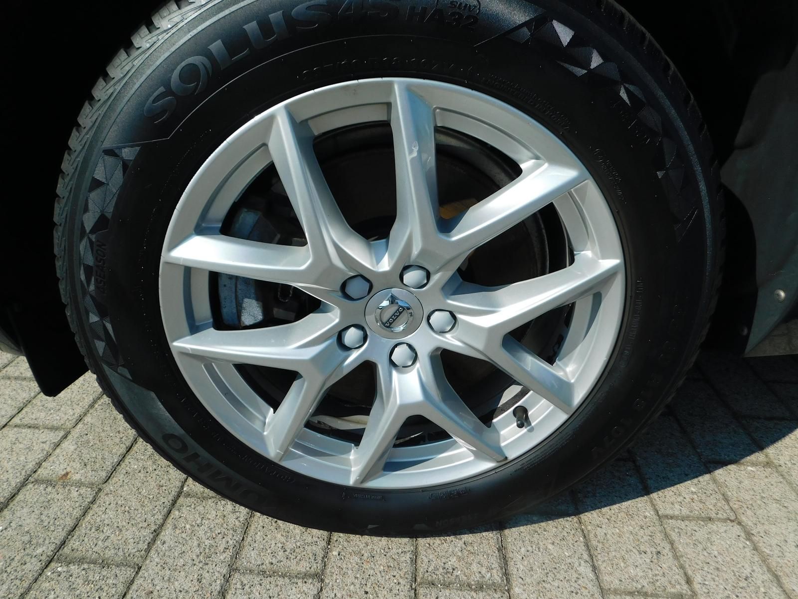 Volvo XC60 T8 Twin Engine Momentum foto 4