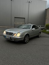 Mercedes-Benz Mercedes clk 430 v8 / Bose soundsystem/ leder - Mercedes-Benz CLK 430 in Wuppertal