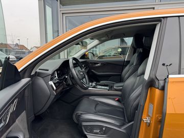 Audi Q8 - 9