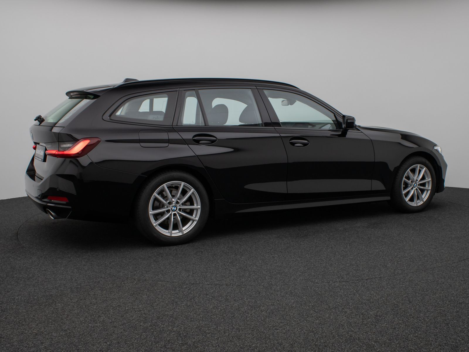 Fahrzeugabbildung BMW 318i DAB CockPit+ PDC Geschwindigkeitsreg LED