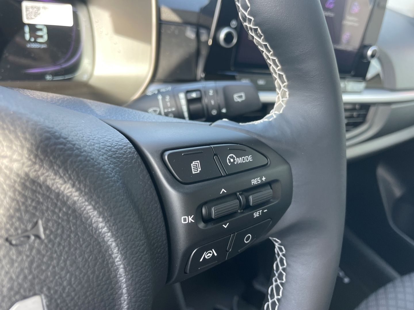 Fahrzeugabbildung Kia Picanto Vision Navi Klima DAB SHZ LenkradHZG