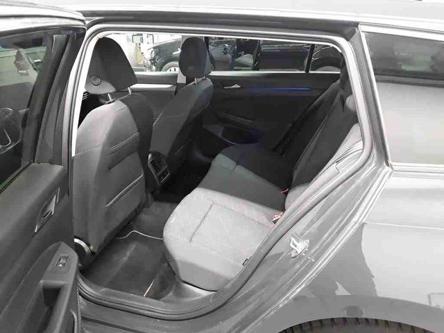 Golf VIII Variant 2.0 TDI LIFE LED+DCP+APP+NAVI+