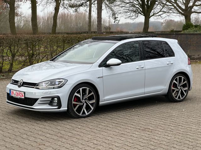 Volkswagen Golf  7 GTD*PANO*SPORT&SOUND*VIRTUAL*DYNAUDIO*