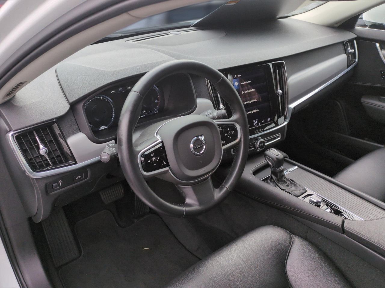 Volvo V90 Momentum Pro Bluetooth Navi LED Vollleder foto 11