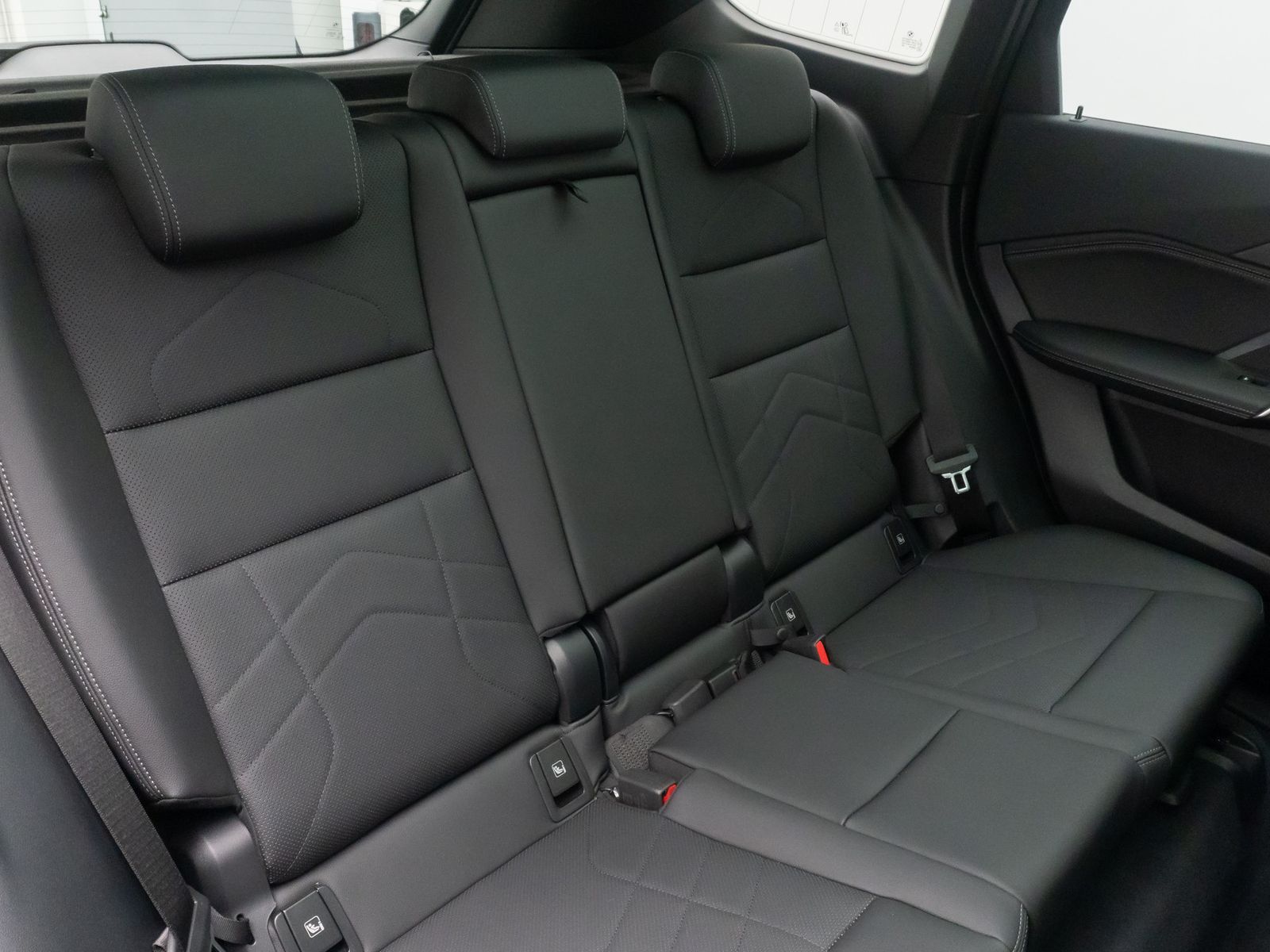 Fahrzeugabbildung BMW X1 sD18d M Sport Panorama Kamera DAB Komfort