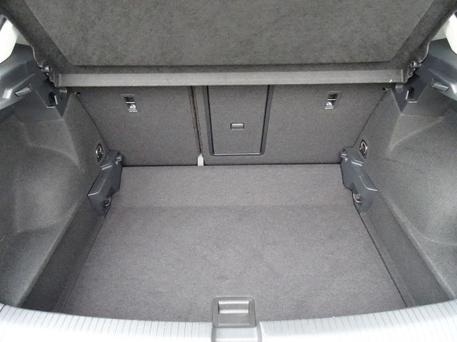 T-Roc 1.5 TSI Active - Navi / Assistenzpaket