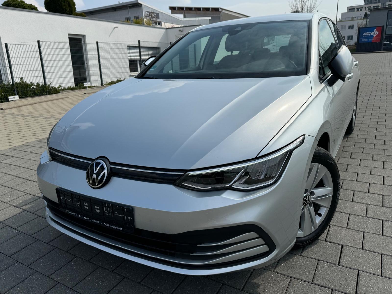 Volkswagen Golf VIII 2.0TDI Life NAVI*MTL*VIRTUELL*LED*