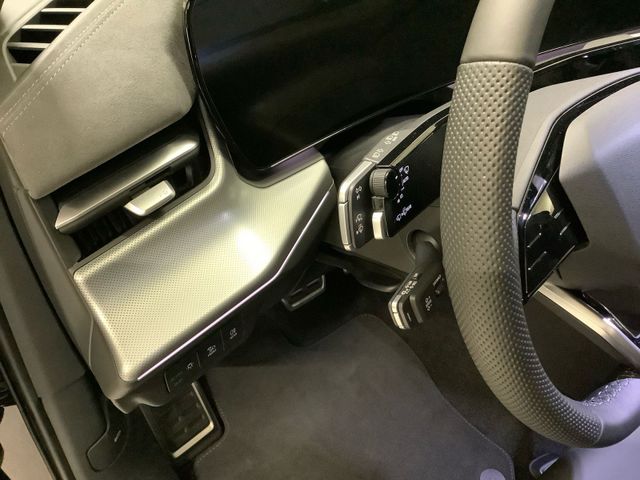 Q3 SUV e-hybrid +Sline+ACC+TechPlus+LEDPlus
